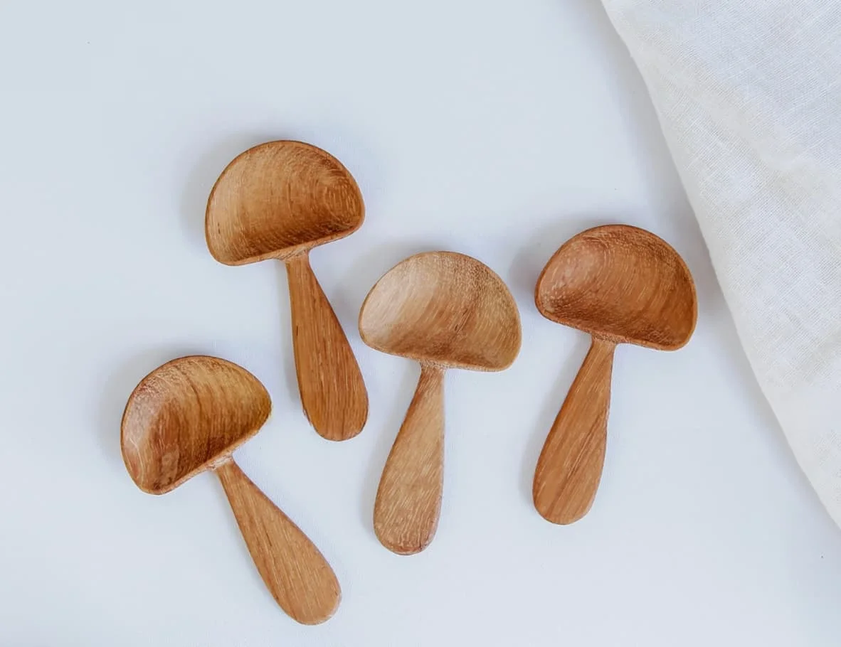 3.8″ WOODEN MUSHROOM SCOOP